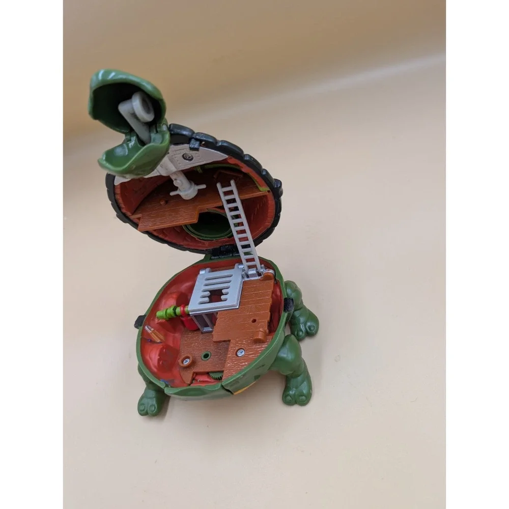 1994 Teenage Mutant Ninja Turtles Playmates Mini Mutants Leonardo Sewer Lair